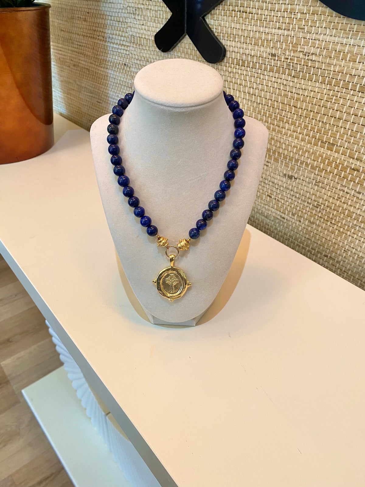 Cross Intaglio Stone Necklace Blue Lapis