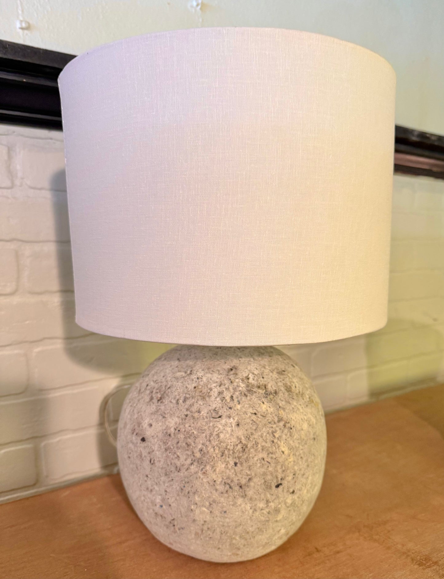 Pulpa de Papel Table Lamp