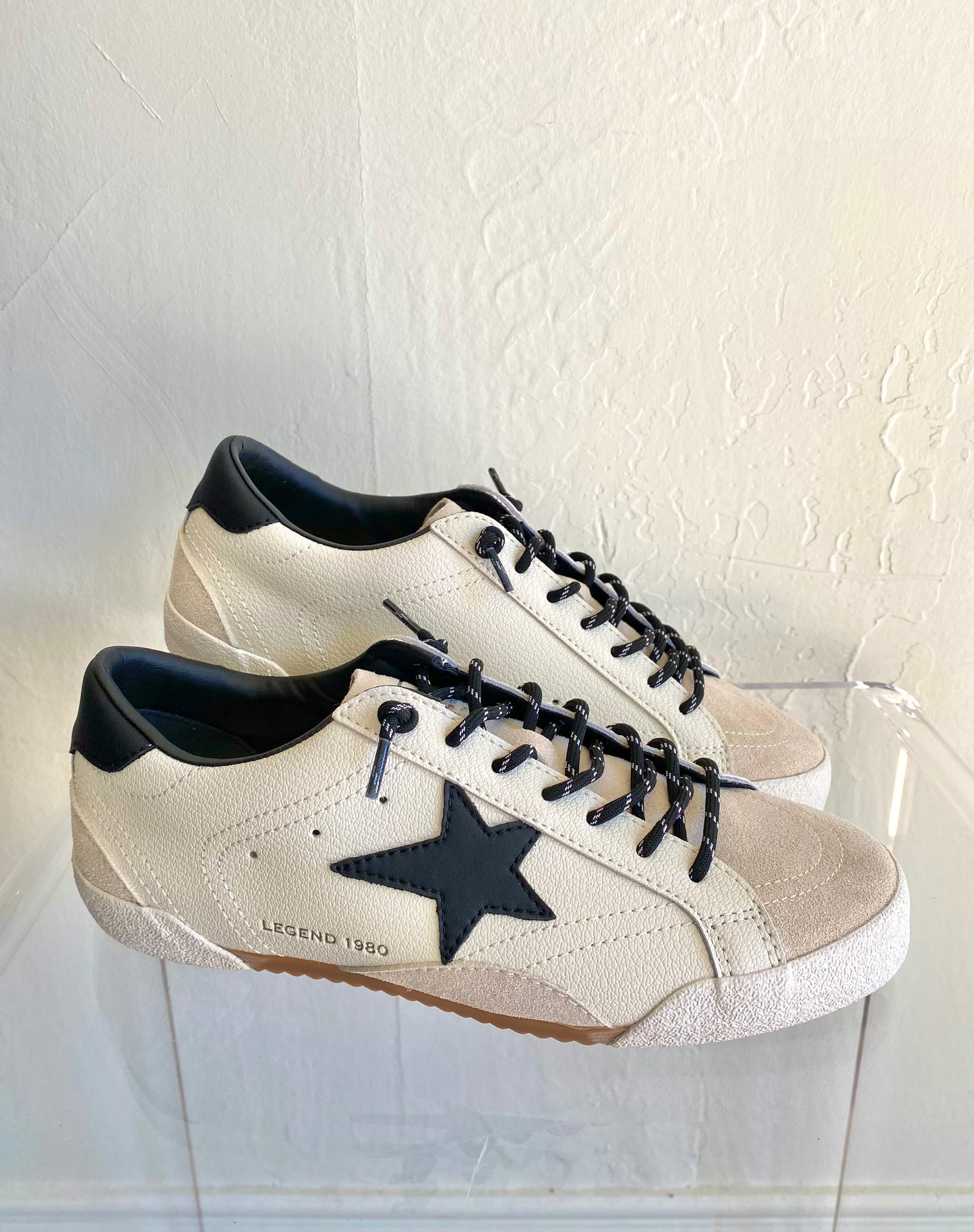 Vintage Havana Legend Off White/Black Sneaker