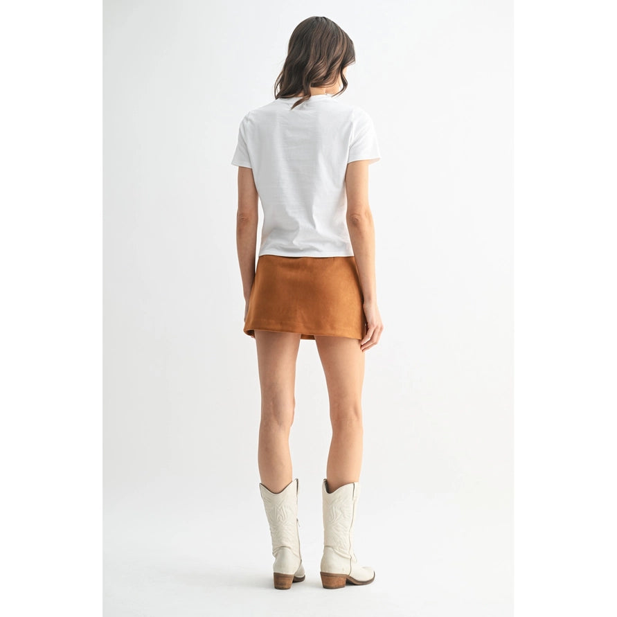 Daisy Embroidered Tee