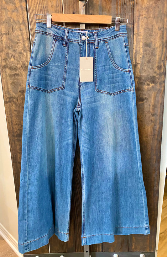 Wide Leg Jean