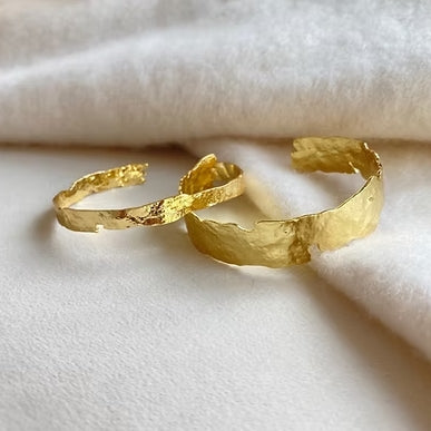 18K Gold Hammered Thin Cuff Bracelet